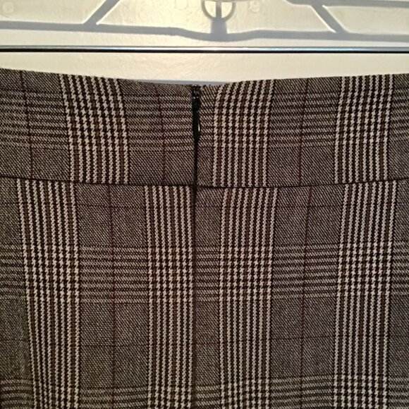 SOYA Concepts Brown Plaid Skirt Size 16 - Picture 4 of 9